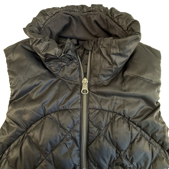 Lululemon Down for a Run Vest Black Goose Diamond Quilted Puffer Run Jacket 6 - Picture 4 of 12